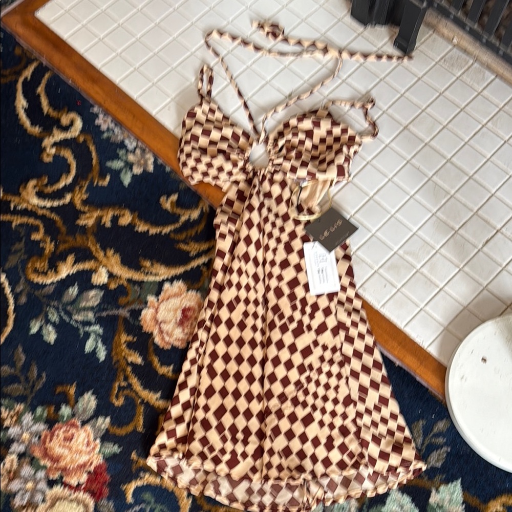 Le Lis Check Me out mini dress- NWT- retail 46.50